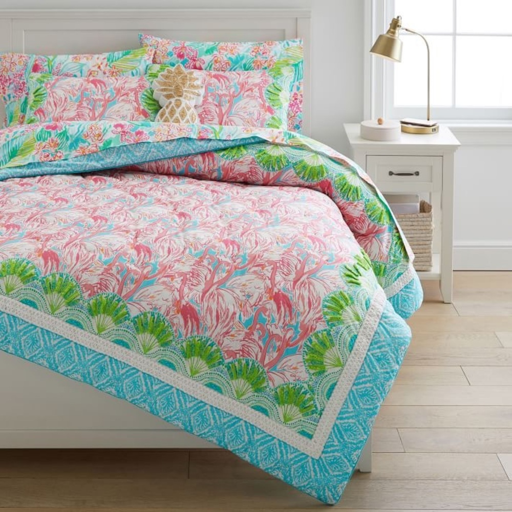 Lilly Pulitzer for Pottery Barn Kids Quilt & 2 Shams in Pink Colony (Full/Queen)